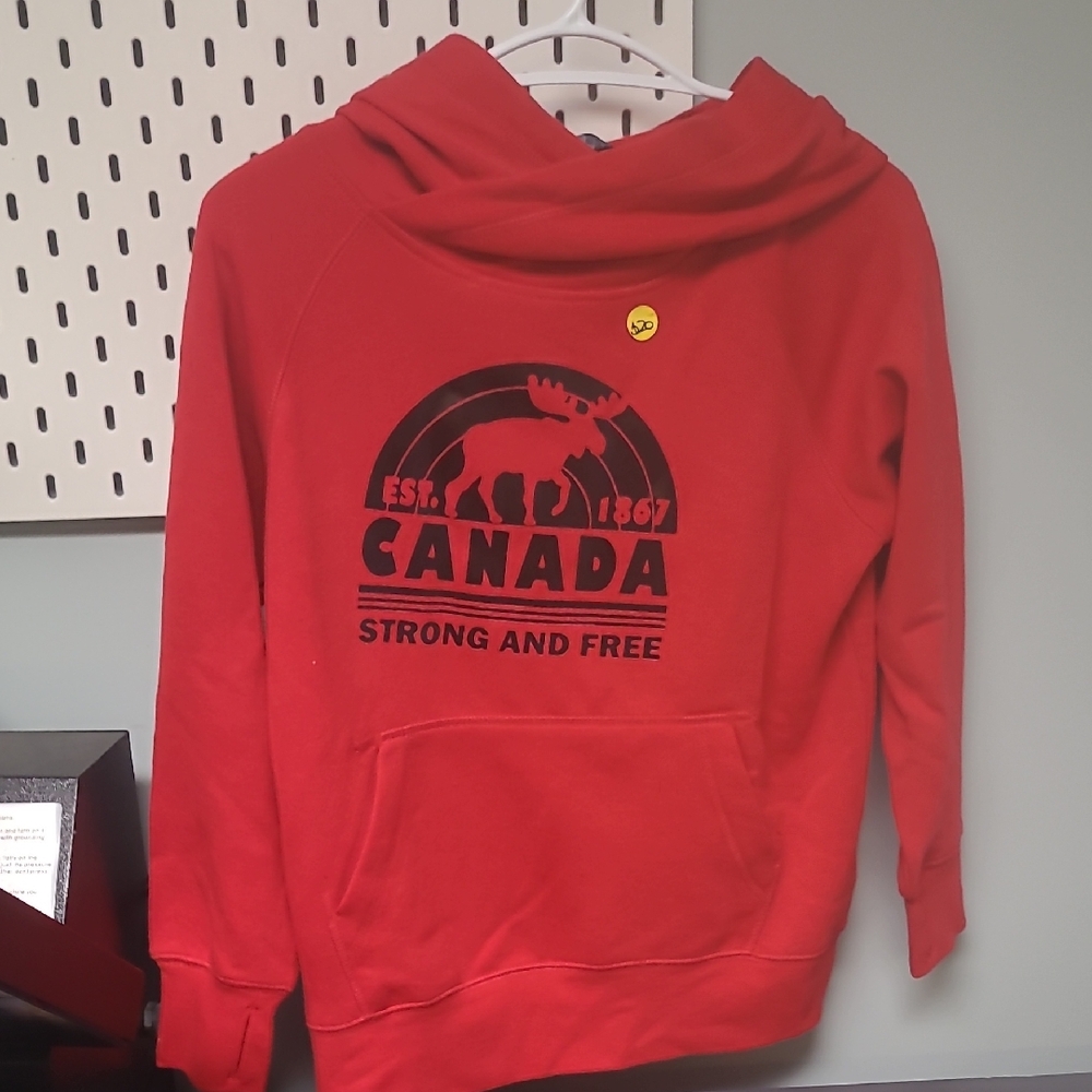 Red Canada Hoodie Kids Size Mefium